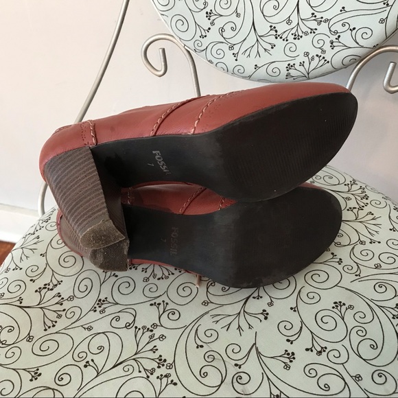 Fossil Leather Mary Jane Heel (7) - Picture 6 of 7